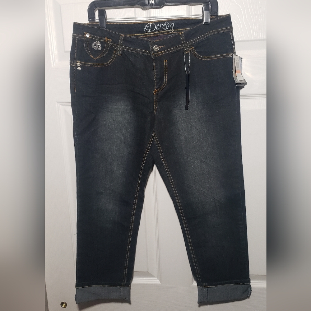 Dereon by beyonce dark wash capri pants nwt 13/14 jean